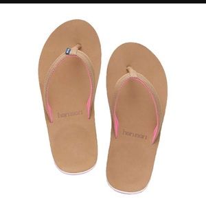 Hari Mari flip flops
